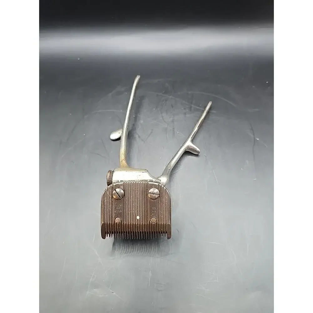 Vintage JOHN OSTER MFG. CO. RACINE WIS. Manual Handheld Hair Clipper & Box. USA.